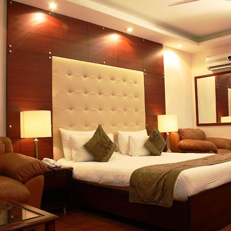 Oyo 367 Hotel Forest Green Νέο Δελχί Εξωτερικό φωτογραφία